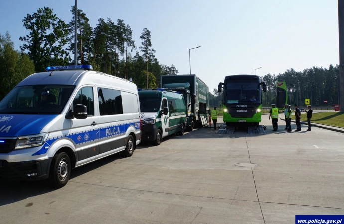 {Policja i Inspekcja Transportu Drogowego rozpoczęły wspólne działania.}